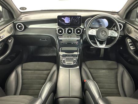 2022-Mercedes-Benz-GLC-Coupe-300d-4Matic_6