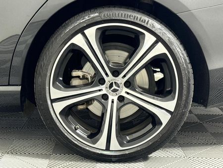 2023-Mercedes-Benz-C-Class-C-220d-Auto_19