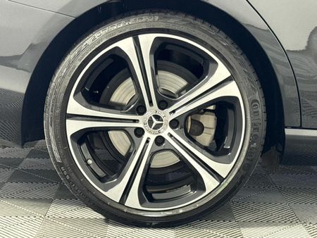 2023-Mercedes-Benz-C-Class-C-220d-Auto_20