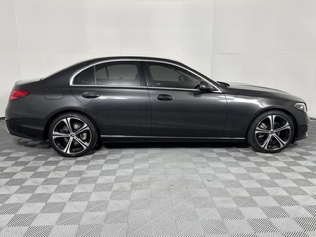2023-Mercedes-Benz-C-Class-C-220d-Auto_3
