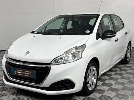 2017-Peugeot-208-10-PureTech-PopArt-5-dr_0