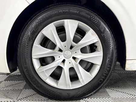 2017-Peugeot-208-10-PureTech-PopArt-5-dr_15