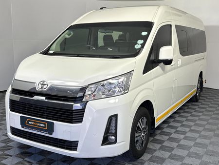 2024-Toyota-Quantum-28-GL-14-Seat_0