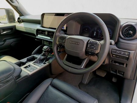 2025-Toyota-Land-Cruiser-Prado-VX-R-28GD-Auto_13