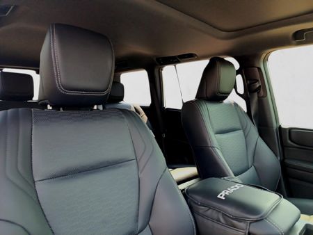 2025-Toyota-Land-Cruiser-Prado-VX-R-28GD-Auto_14