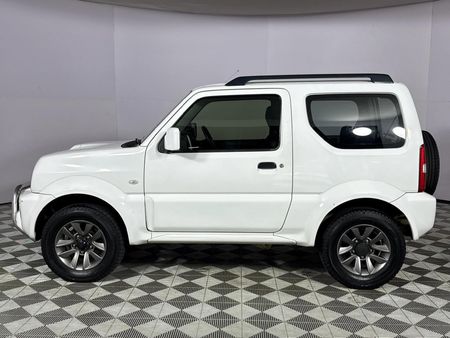 2017-Suzuki-Jimny-13_5