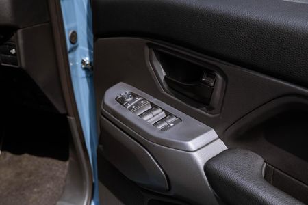 2026-Toyota-Land-Cruiser-FJ-27-VX-Auto_9
