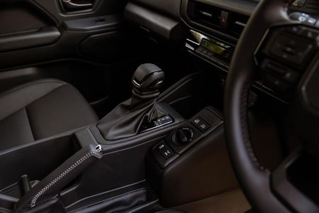 2026-Toyota-Land-Cruiser-FJ-27-VX-Auto_12