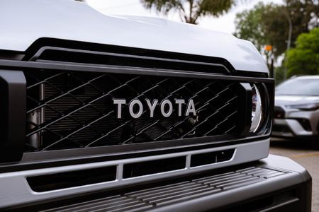 2026-Toyota-Land-Cruiser-79-28-GD-6-Auto-Double-Cab_9