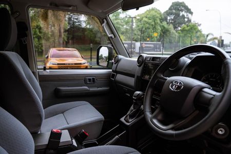 2026-Toyota-Land-Cruiser-79-28-GD-6-Auto-Double-Cab_12