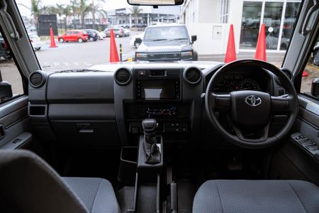2026-Toyota-Land-Cruiser-79-28-GD-6-Auto-Double-Cab_21