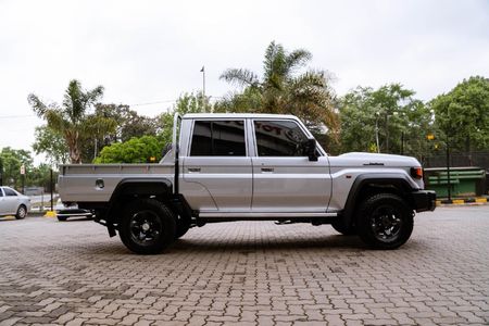 2026-Toyota-Land-Cruiser-79-28-GD-6-Auto-Double-Cab_6