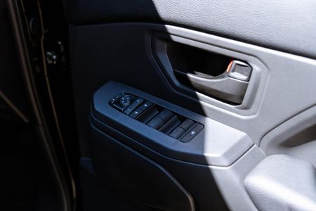 2026-Toyota-Land-Cruiser-FJ-27-VX-Auto_9