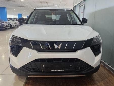2026-Mahindra-XUV-3XO-12T-MX2_1