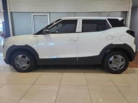 2026-Mahindra-XUV-3XO-12T-MX2_3