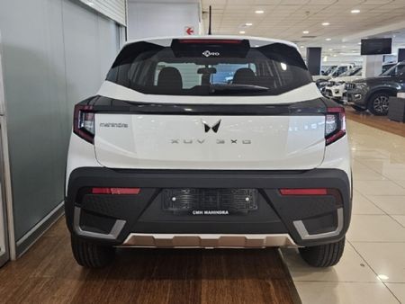 2026-Mahindra-XUV-3XO-12T-MX2_5
