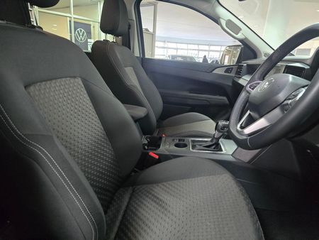 2025-Volkswagen-Amarok-20-TDI-125kW-Life-Auto-Double-Cab_22