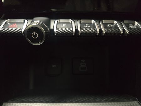 2025-Volkswagen-Amarok-20-TDI-125kW-Life-Auto-Double-Cab_23