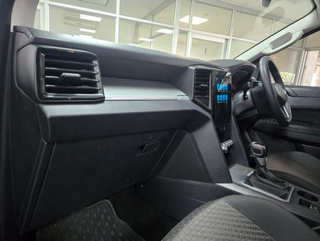2025-Volkswagen-Amarok-20-TDI-125kW-Life-Auto-Double-Cab_25