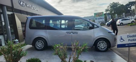 2025-Hyundai-Staria-22d-Executive-Auto_5