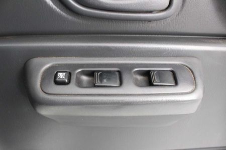 2014-Suzuki-Jimny-13_12