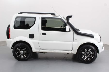 2014-Suzuki-Jimny-13_2