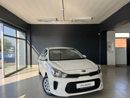 2018-Kia-Rio-12-5-dr_0