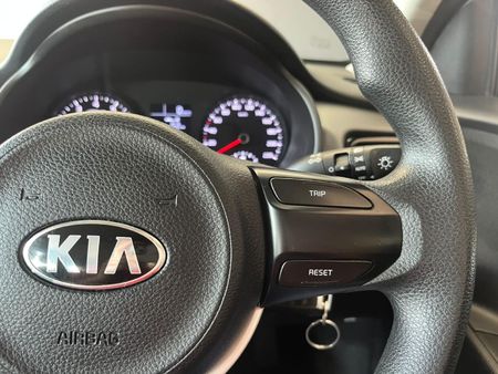 2018-Kia-Rio-12-5-dr_17