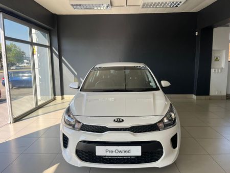 2018-Kia-Rio-12-5-dr_2