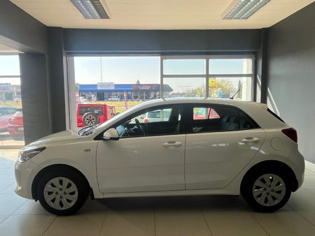 2018-Kia-Rio-12-5-dr_7