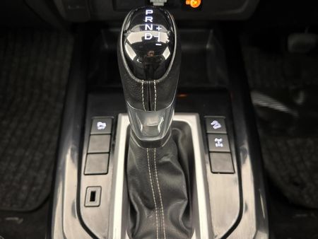 2022-Isuzu-D-Max-30-DDI-V-Cross-HR-Auto-Double-Cab_10