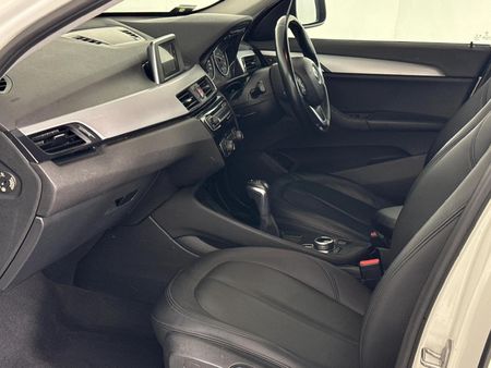 2017-BMW-X1-sDrive20d-Auto_9