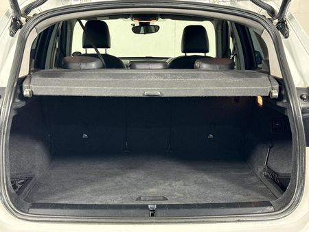 2017-BMW-X1-sDrive20d-Auto_14