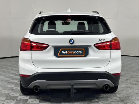 2017-BMW-X1-sDrive20d-Auto_4