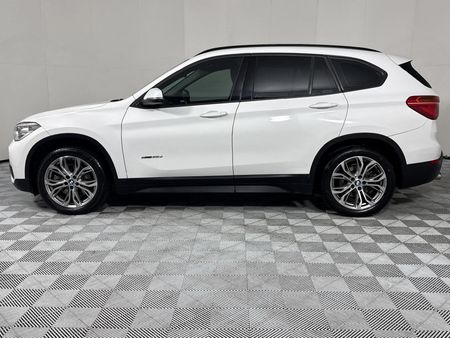 2017-BMW-X1-sDrive20d-Auto_5