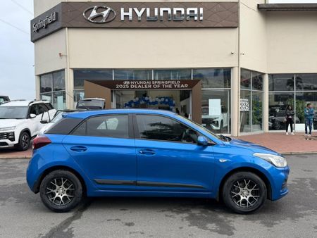 2019-Hyundai-i20-12-Motion_1