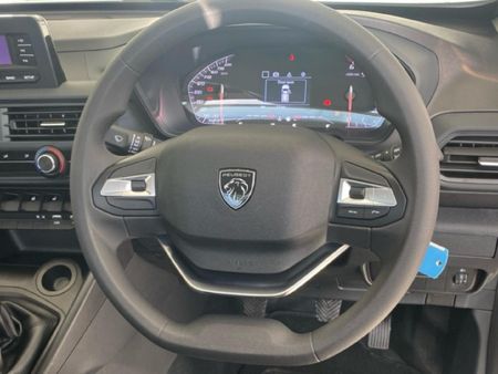 2026-Peugeot-Landtrek-19D-Professional-Single-Cab_16