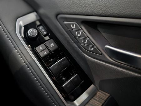 2026-Toyota-Land-Cruiser-300-V6-33D-ZX_20