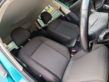 2022-Volkswagen-T-Cross-10-TSI-Comfortline_13