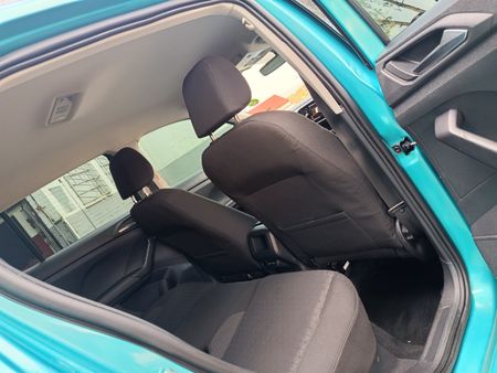 2022-Volkswagen-T-Cross-10-TSI-Comfortline_15