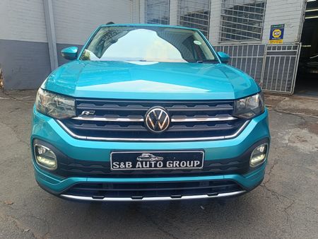2022-Volkswagen-T-Cross-10-TSI-Comfortline_2
