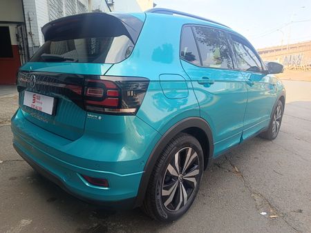 2022-Volkswagen-T-Cross-10-TSI-Comfortline_6