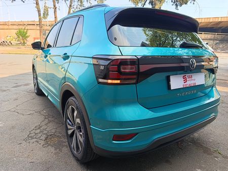 2022-Volkswagen-T-Cross-10-TSI-Comfortline_8
