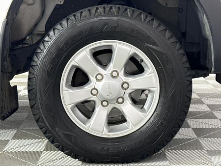2022-Isuzu-D-Max-250-HO-Fleetside-Safety-Single-Cab_11