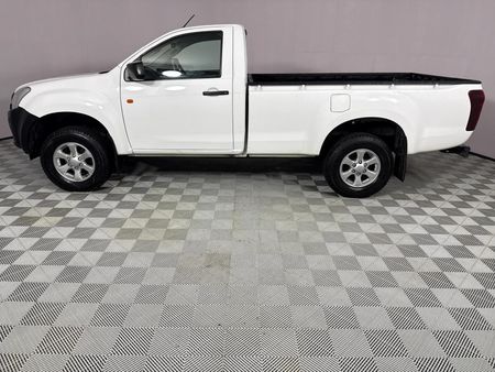2022-Isuzu-D-Max-250-HO-Fleetside-Safety-Single-Cab_5