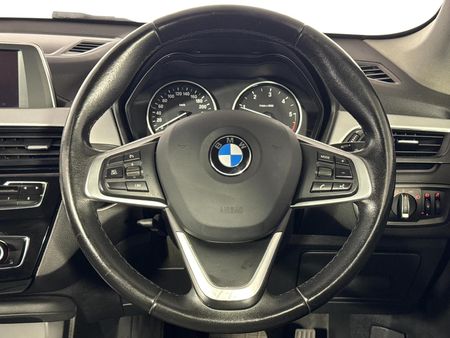 2017-BMW-X1-sDrive20d-Auto_12