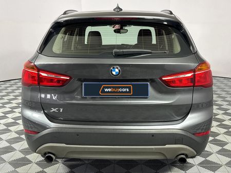 2017-BMW-X1-sDrive20d-Auto_4