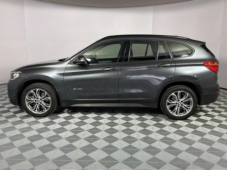 2017-BMW-X1-sDrive20d-Auto_5