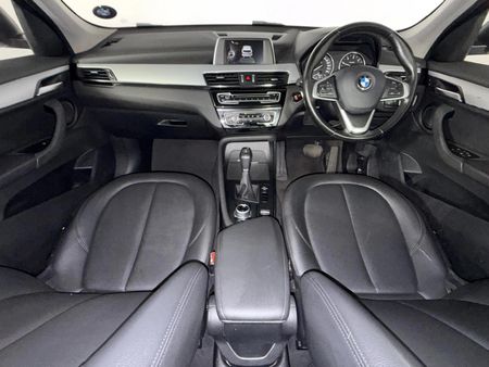 2017-BMW-X1-sDrive20d-Auto_6