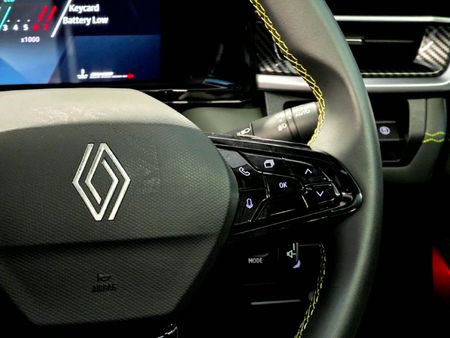 2026-Renault-Duster-13T-Iconic-EDC-Auto_15